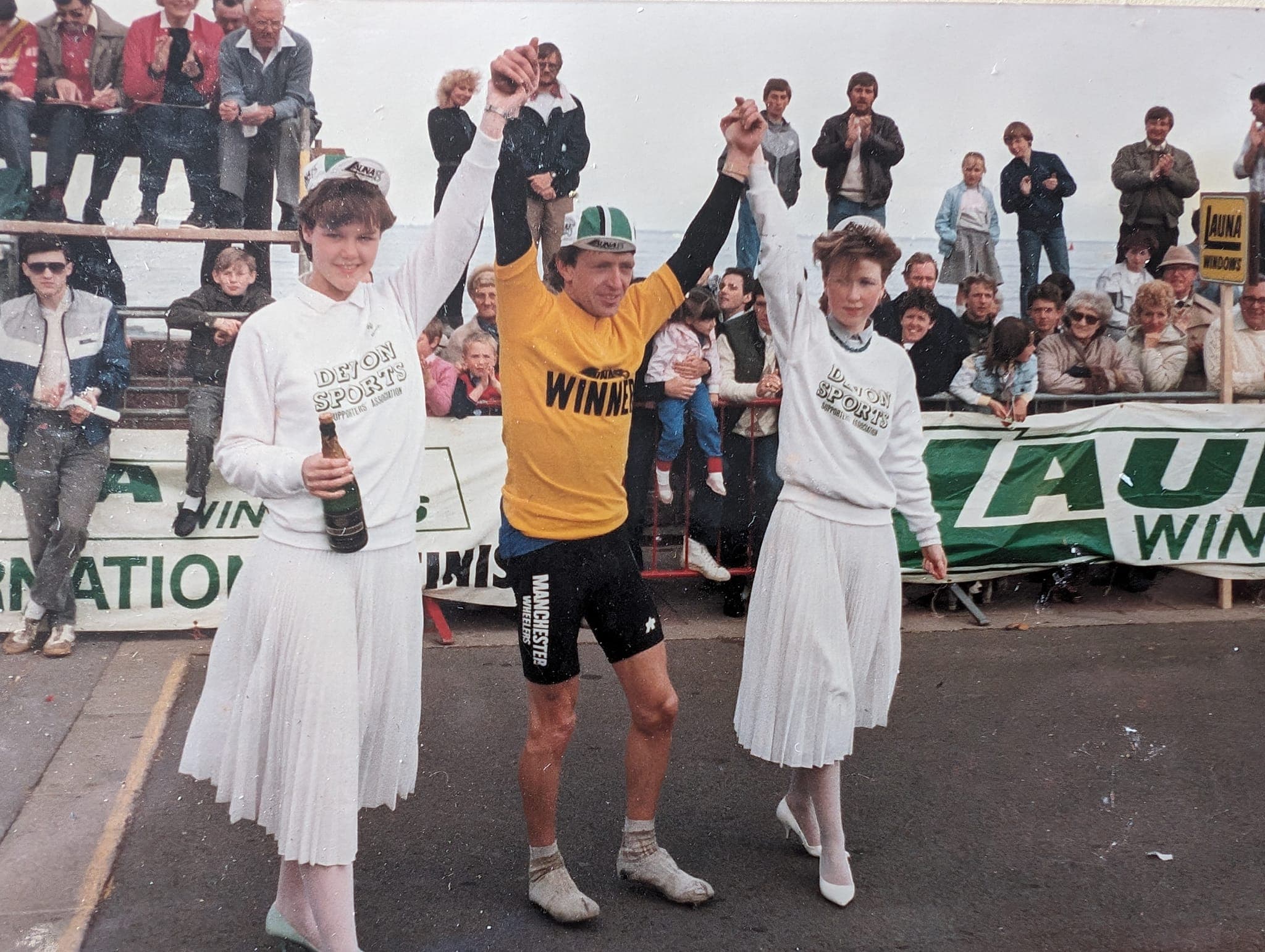 Race action, 1985